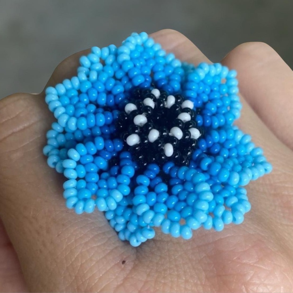 Blue Beaded Flower Ring